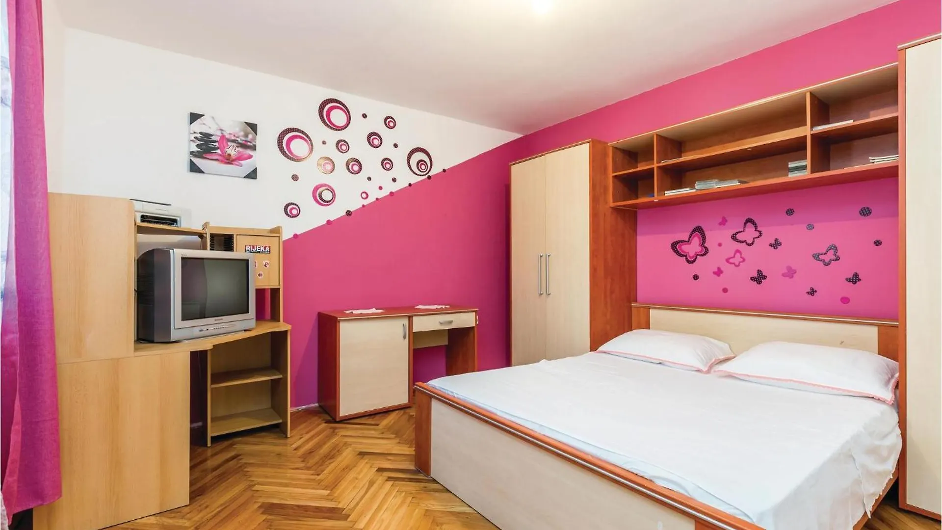 Holiday home Nice Home In Praputnjak With Kitchen