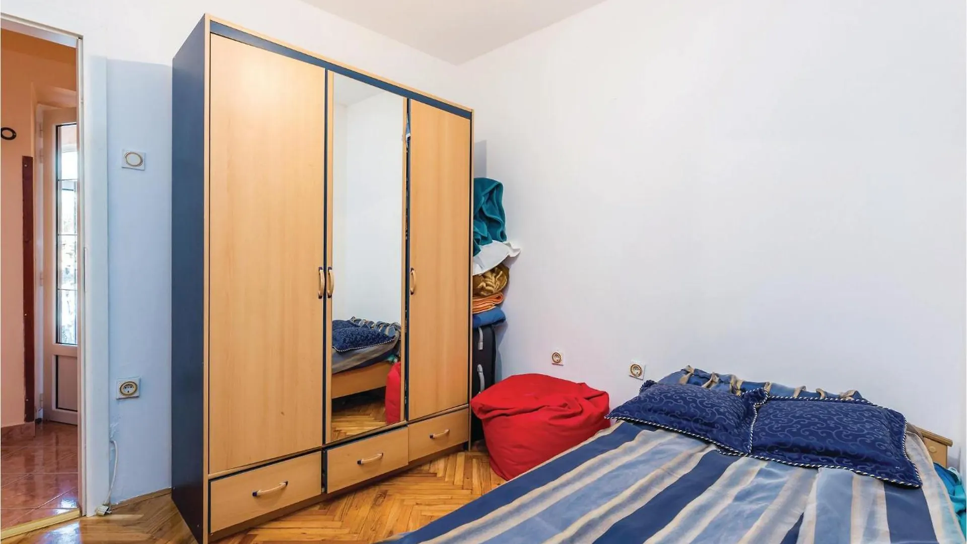 Holiday home Nice Home In Praputnjak With Kitchen