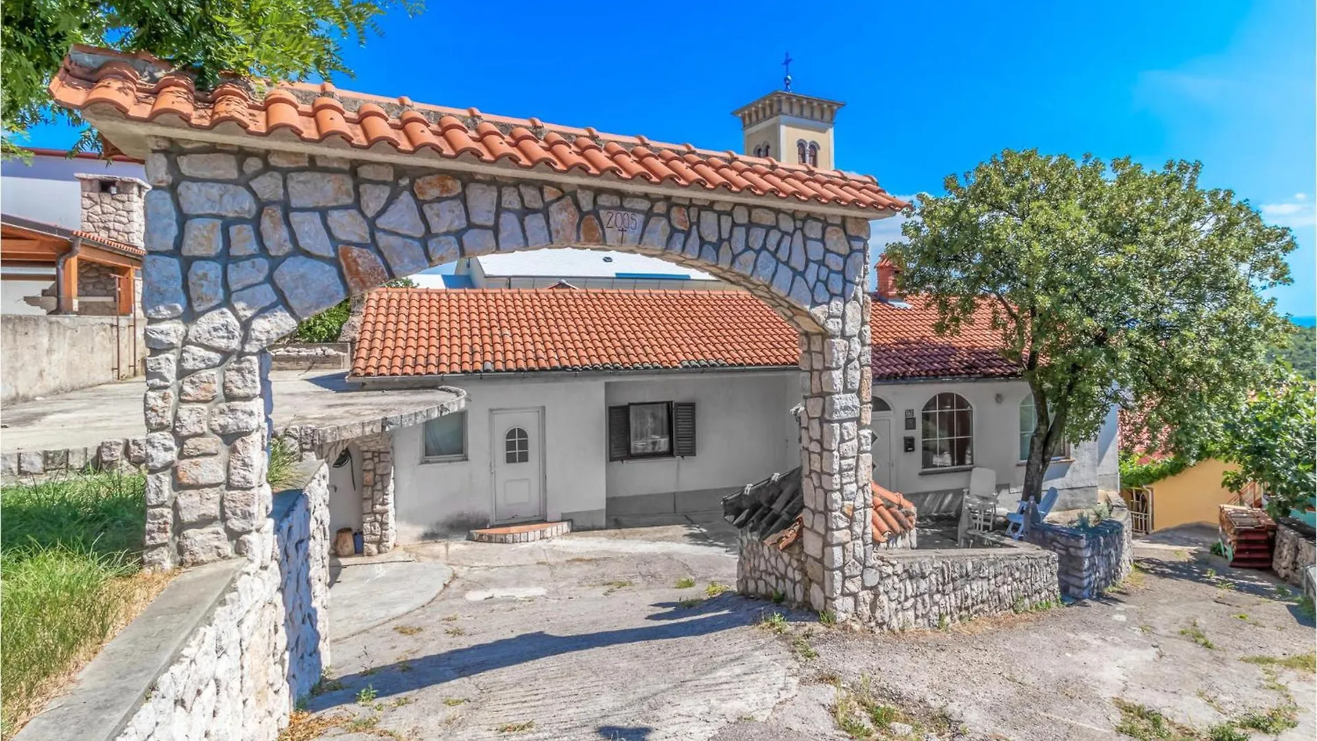 Nice Home In Praputnjak With Kitchen